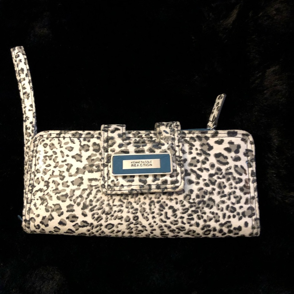 Cheetah print- black, white and grey wallet